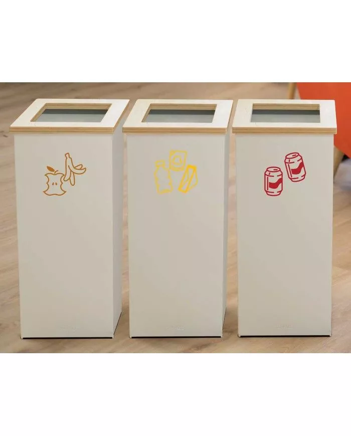 Poubelle conçu pour un usage intensif dans un cadre de bureau