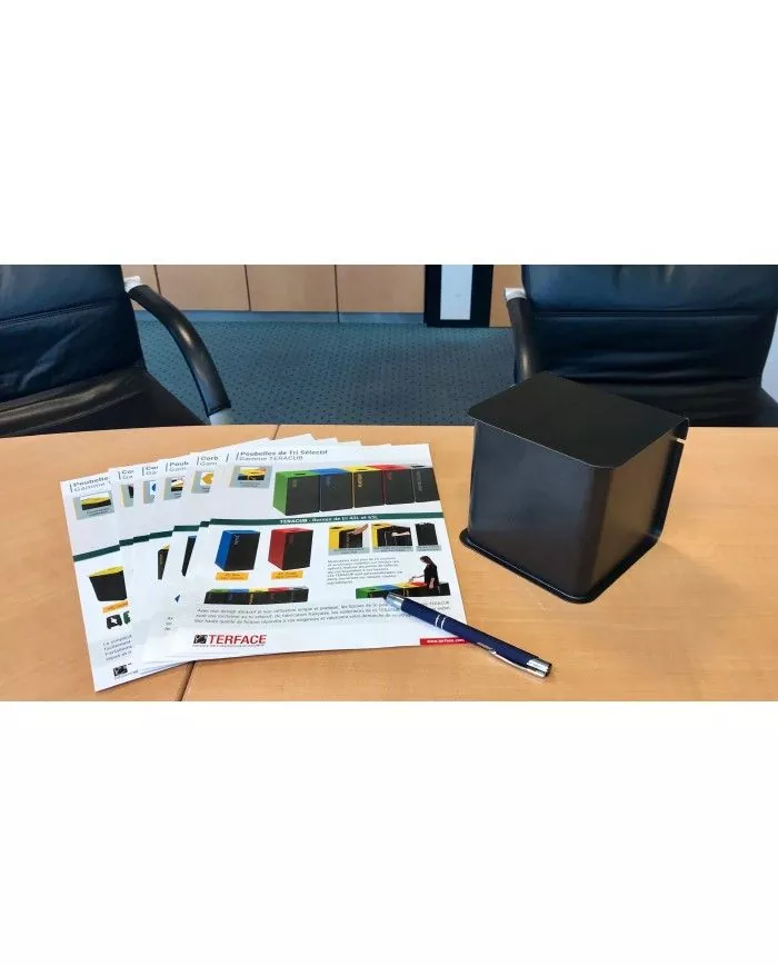 Poubelle ergonomique pour améliorer l'efficacité au travail